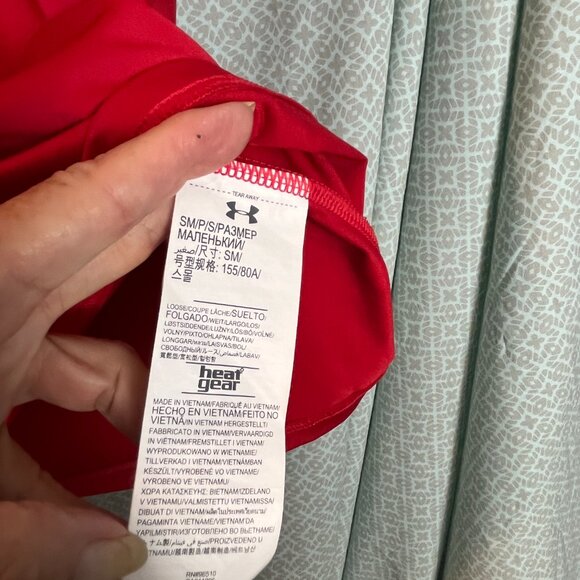 Women's red Under Armour short slv Polo collared shirt Size S - Picture 5 of 5